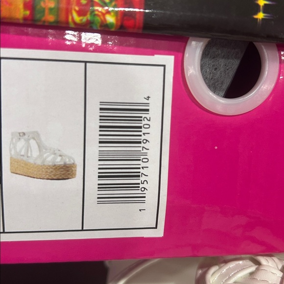 Cape Robbin Lunda White Espadrille Platform Sandals. New in box size 7 - Picture 8 of 8